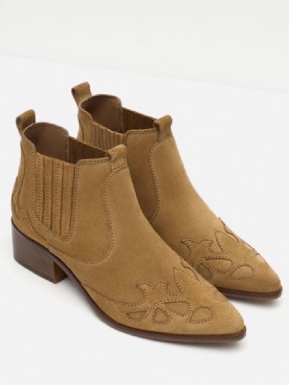 Zara Suede Pointed Toe Chelsea western Ankle Boots in Tan size 41/9 womenโs
